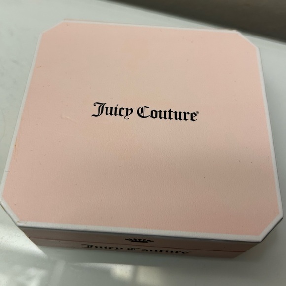 *JUICY COUTURE GOLD TONE NECKLACE - Picture 4 of 4